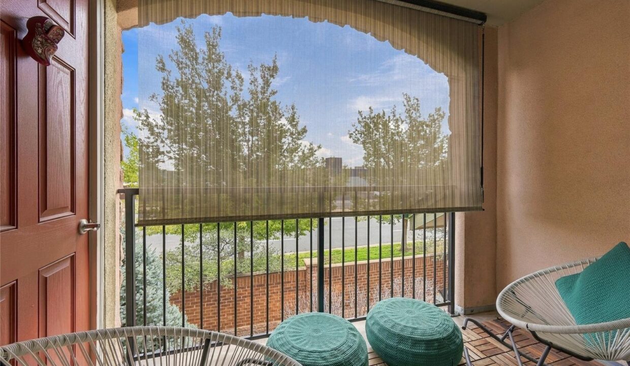 Balcony 02