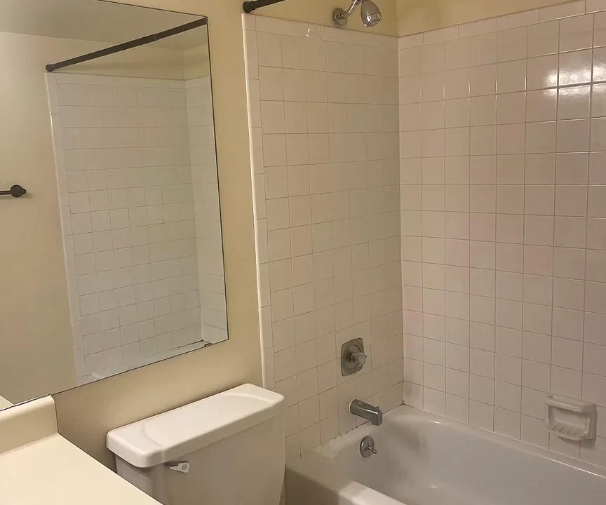Bathroom 1-01
