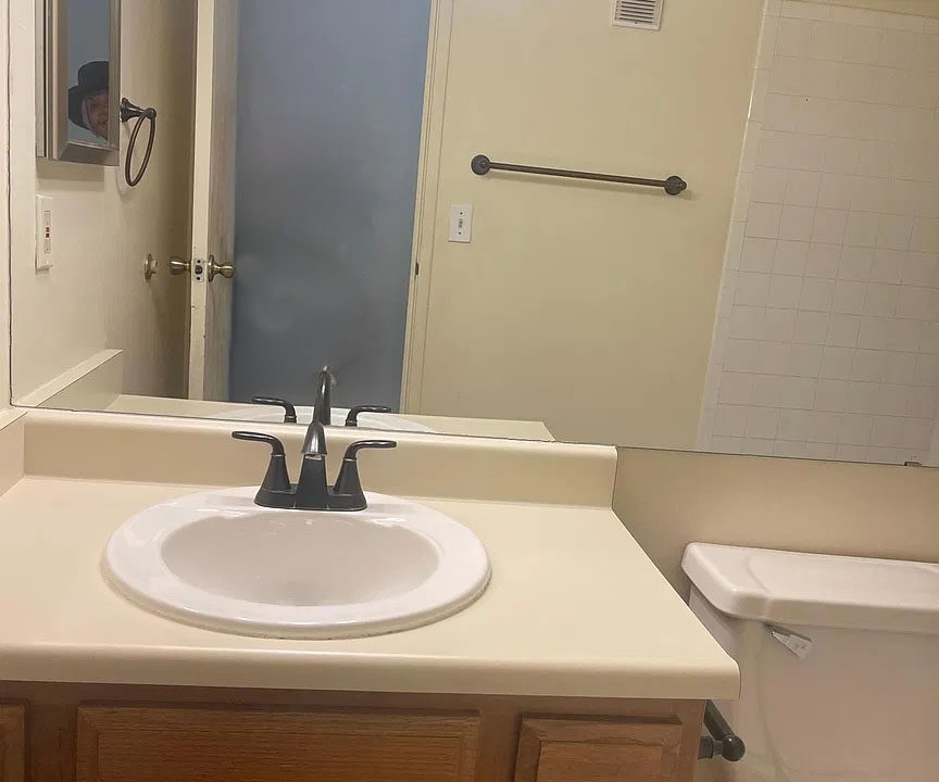 Bathroom 1-02