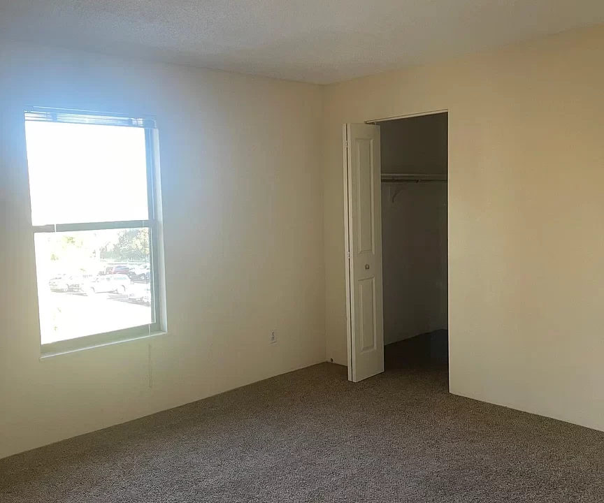 Bedroom 2-01