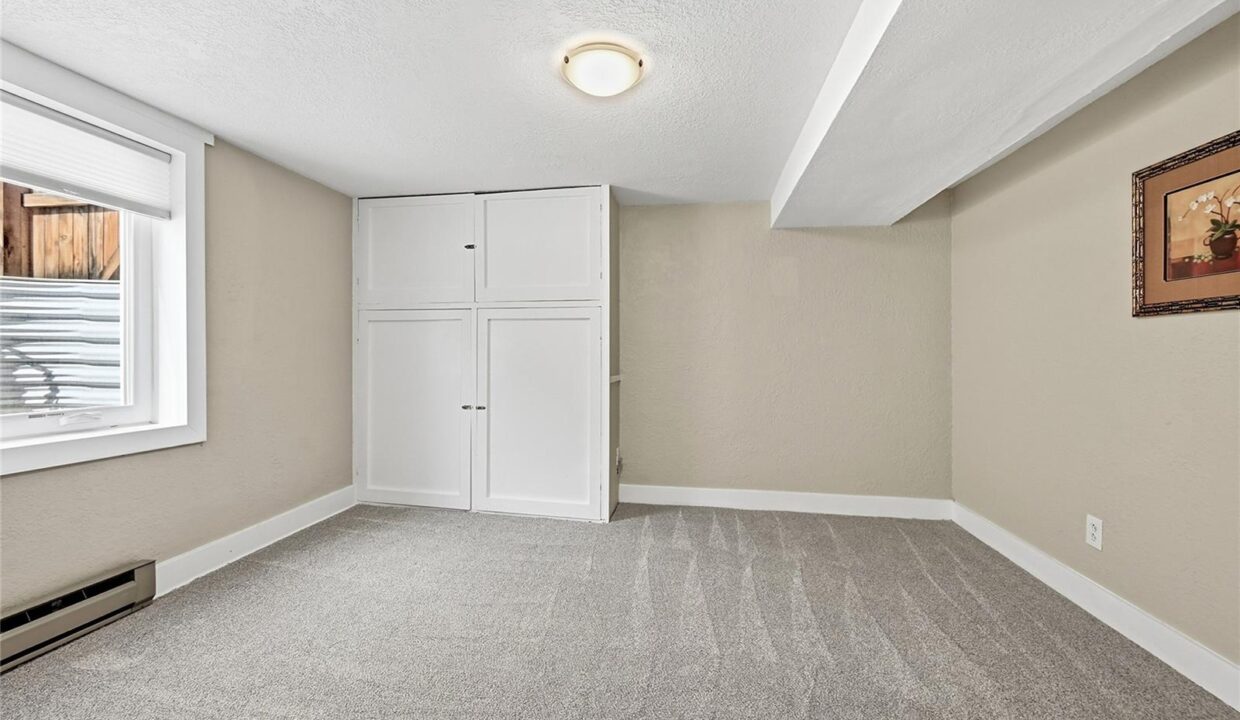 Bedroom 3-01