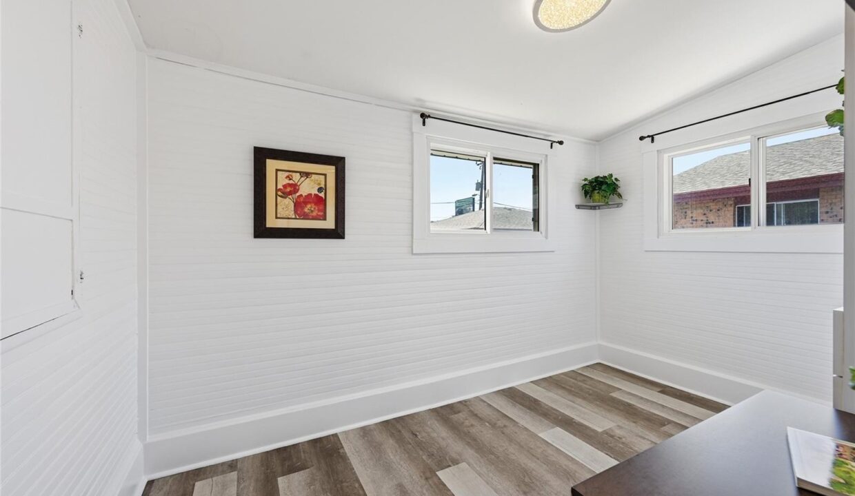 Bedroom Main-01