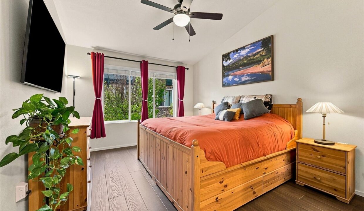 Bedroom Primary 01