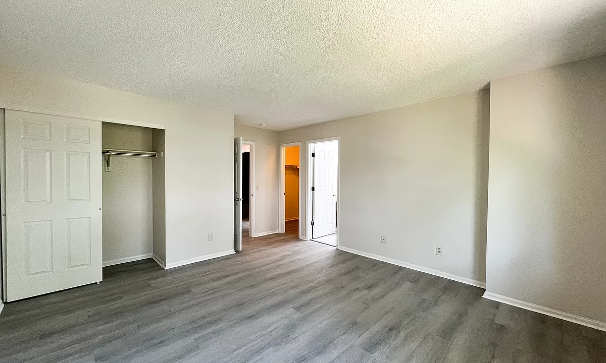Bedroom1_02