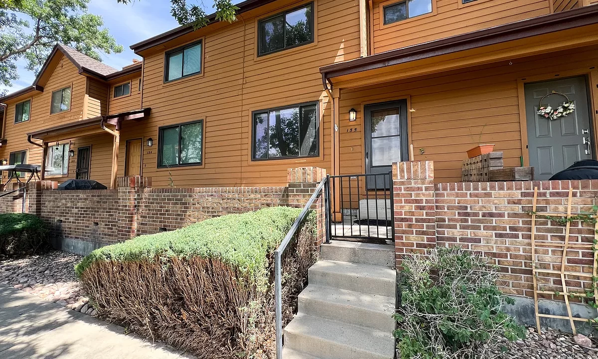 Exterior_02