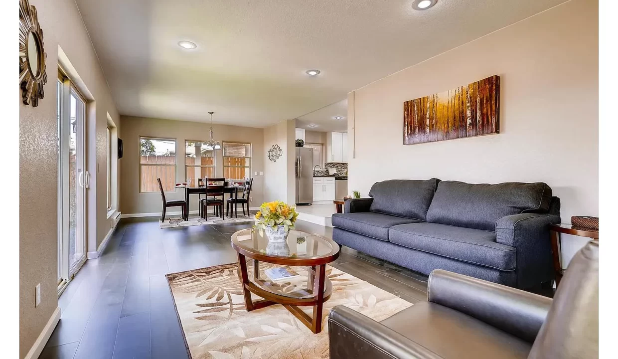 Family Room 02 - 3258 Holly St Denver